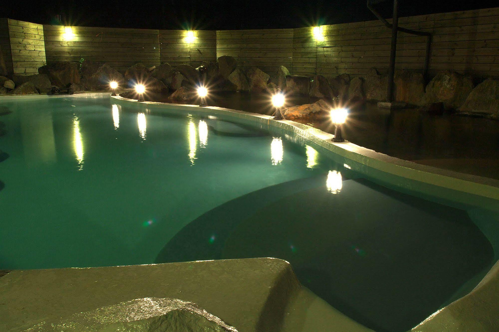 Chat Hot Spring Resort Keelung Exterior photo
